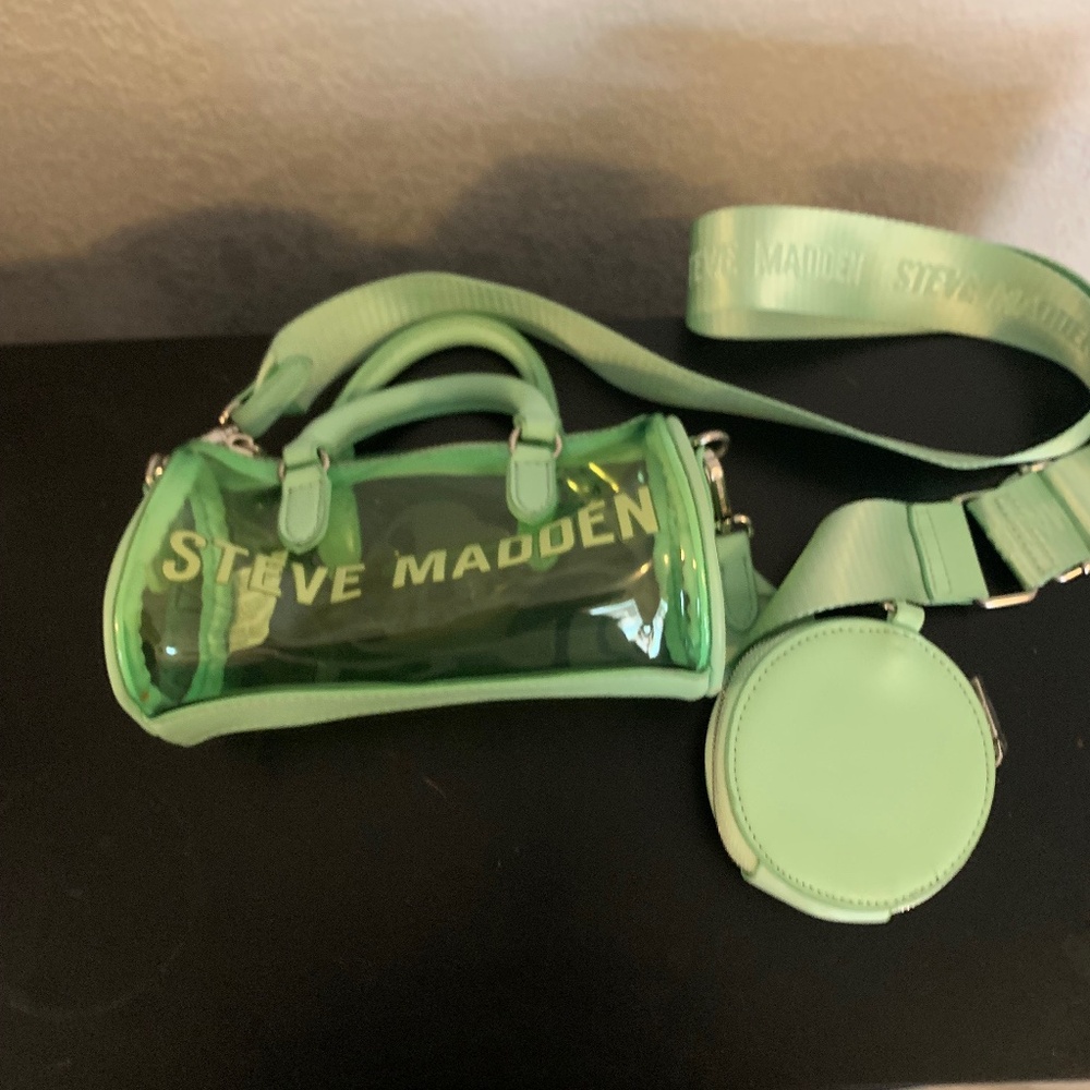 Small green crossbody